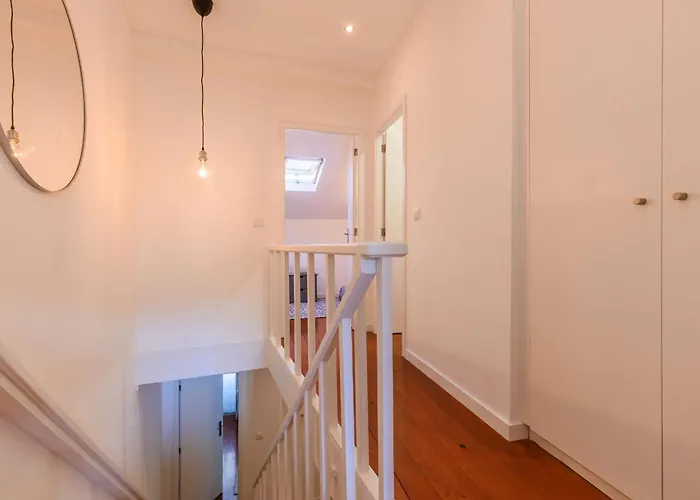 Lägenhet Olive Tree House By Lovelystay