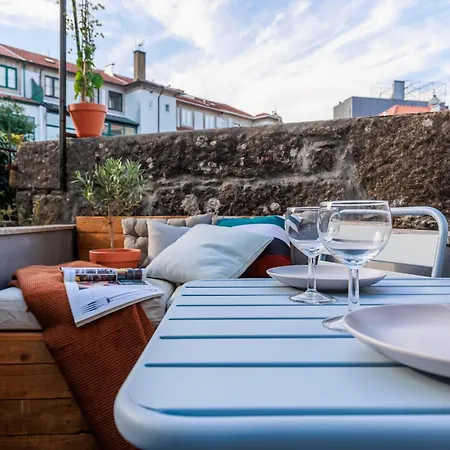 Апартаменты Olive Tree House By Lovelystay