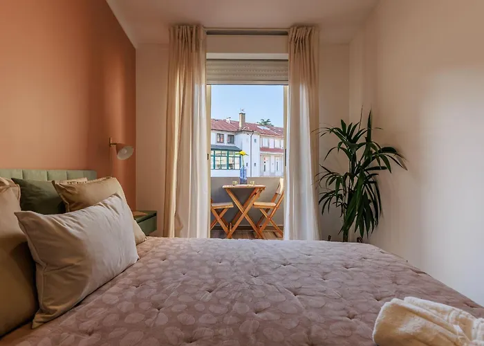 Olive Tree House By Lovelystay *