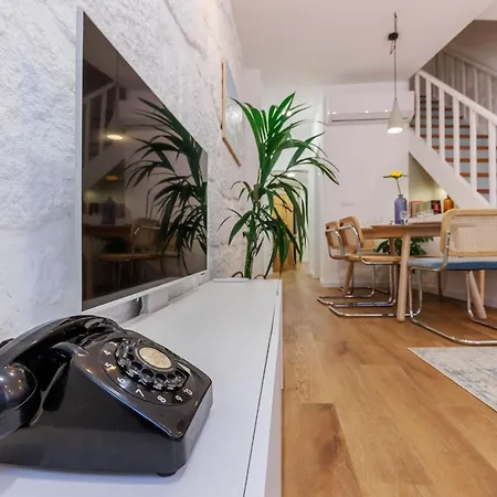Apartment Olive Tree House By Lovelystay