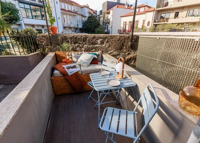 Olive Tree House By Lovelystay *