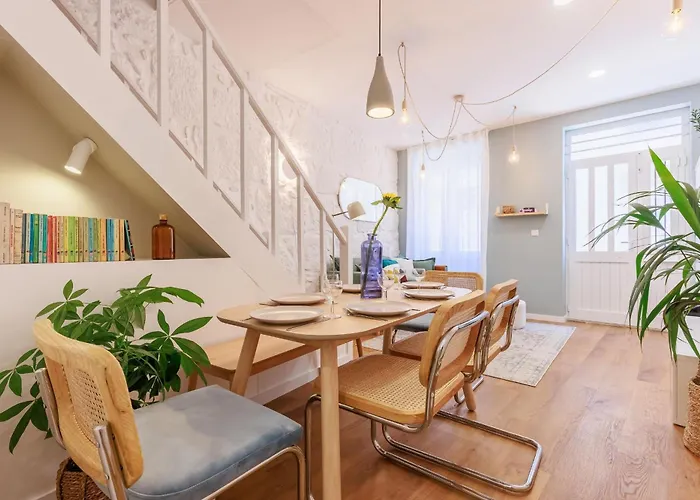 Olive Tree House By Lovelystay