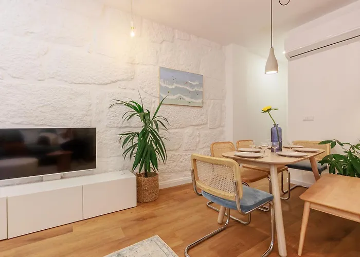 Olive Tree House By Lovelystay * פורטו